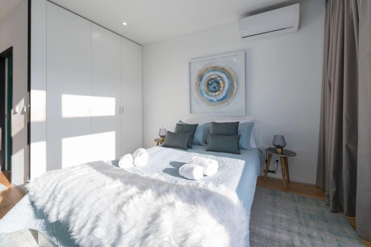 Lovelystay - Wohaza Apartment With Free Private Parking OOporto Extérieur photo