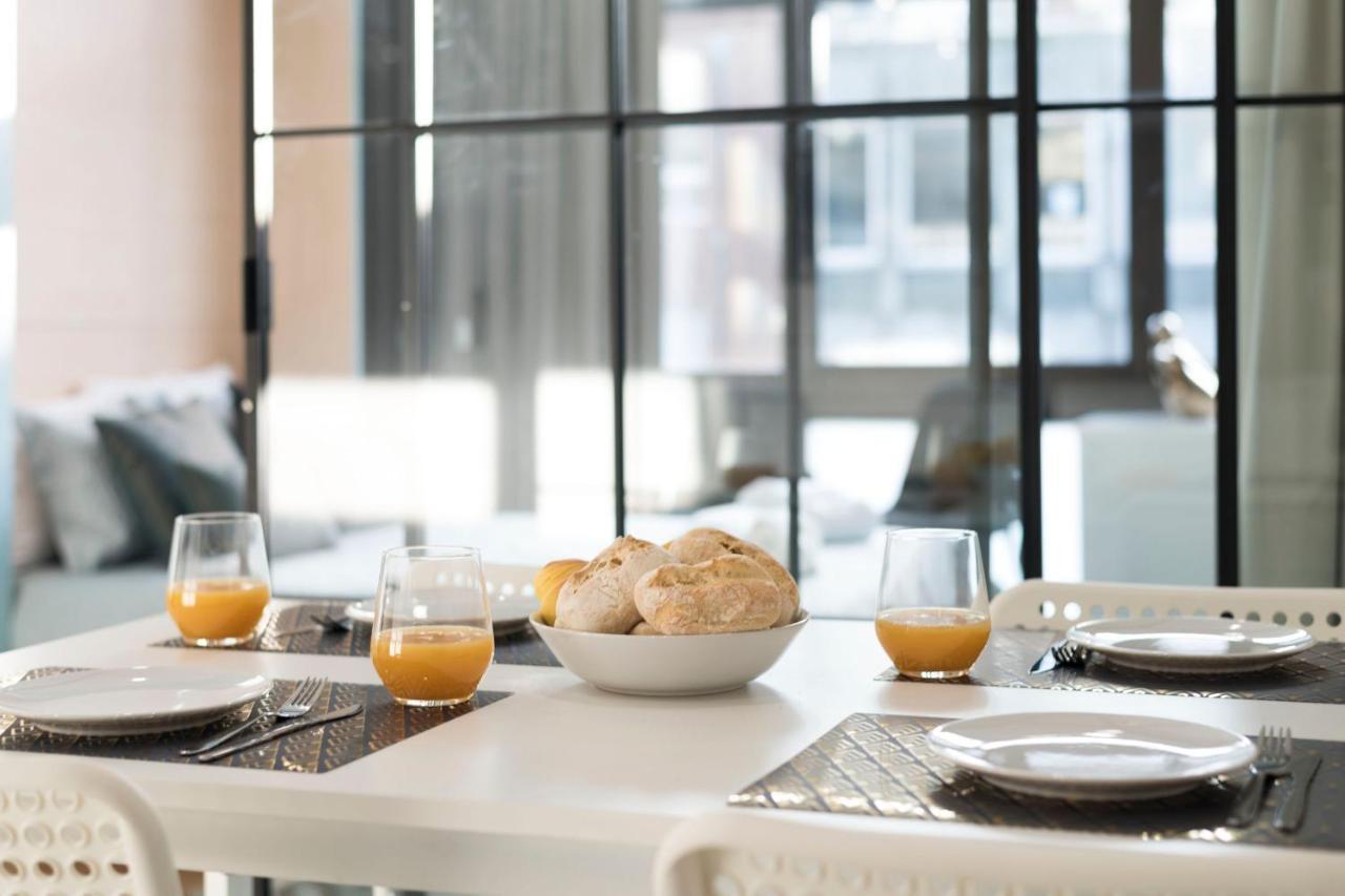 Lovelystay - Wohaza Apartment With Free Private Parking OOporto Extérieur photo